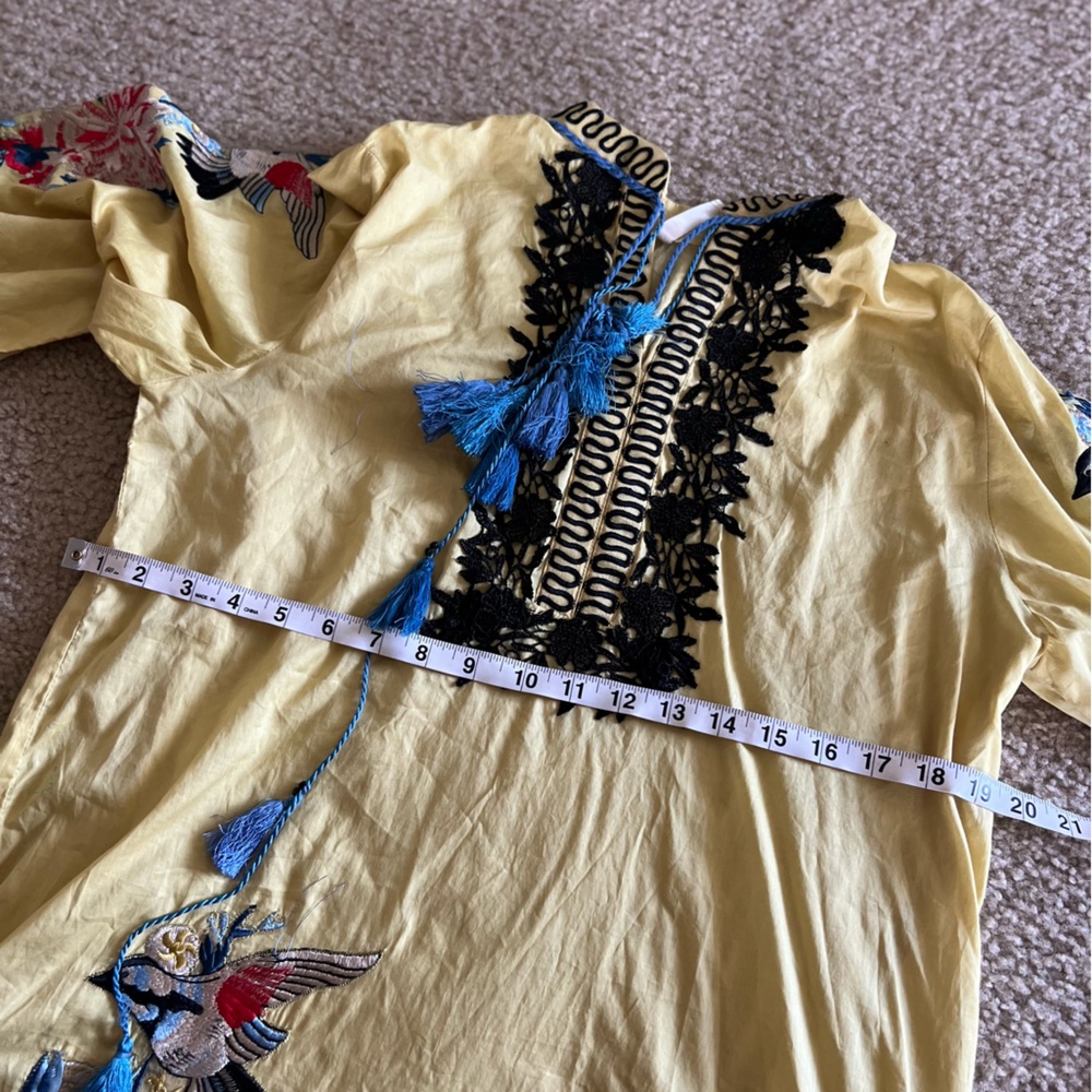 Pakistan Embroidered Yellow Kurti with Floral Design + Dupatta - Picture 5 of 7